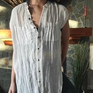 Holding Horses high low linen tunic